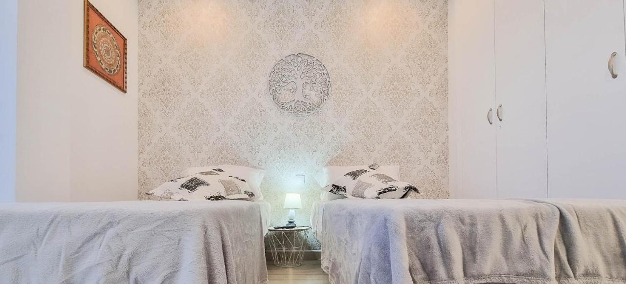 Sea Point Holiday House サンミゲル・デ・アボナ エクステリア 写真